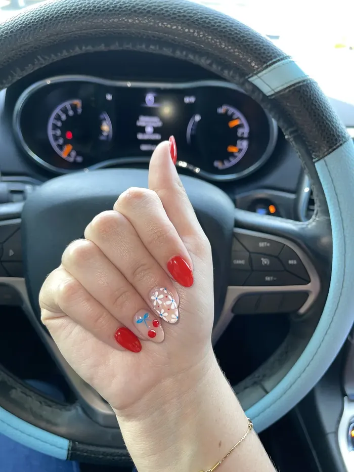 Recent nail set finished at Nails Trend in Palm Beach Gardens